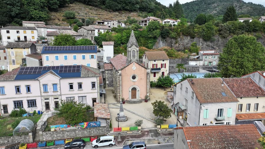 Pont de Labeaume vu du ciel
