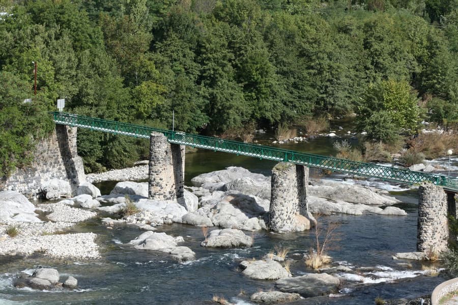 La passerelle de Bayzan